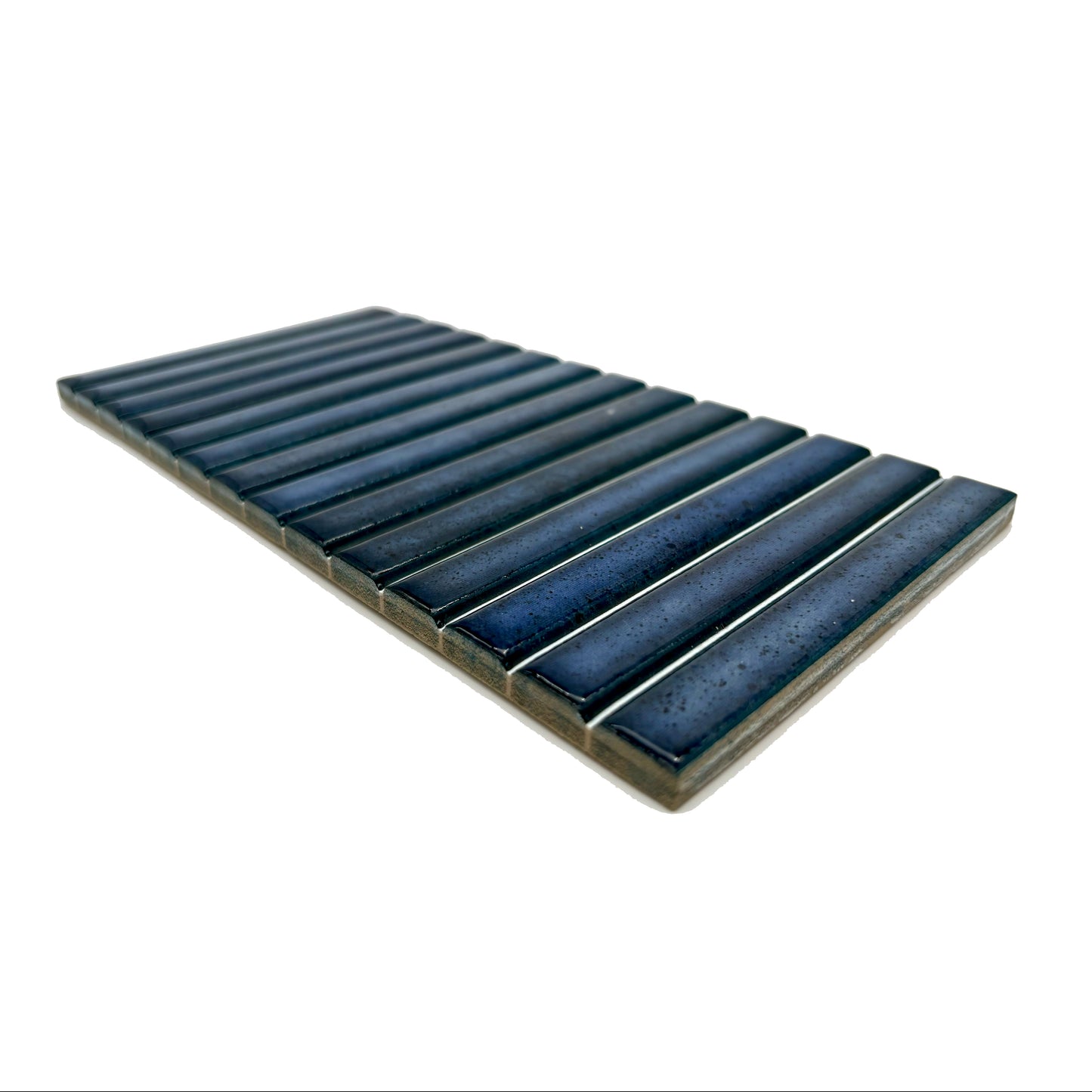 Karatsu | 4.5"x9" Fluted Porcelain Wall Tile