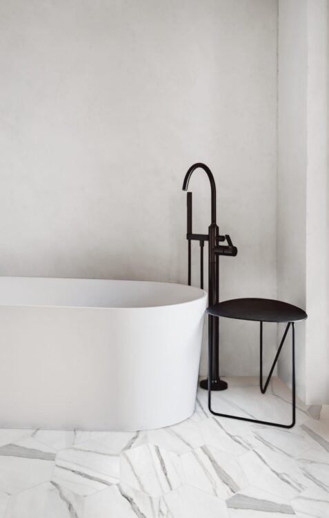 SOHOSurfaces-Tile-MarmoClassica-CalacattaLincoln-Lifestyle1